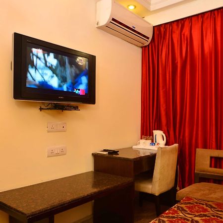 Hotel Shanti Palace West Patel Nagar Neu-Delhi Exterior foto