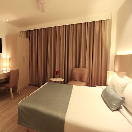 Hotel Shanti Palace West Patel Nagar Neu-Delhi Exterior foto