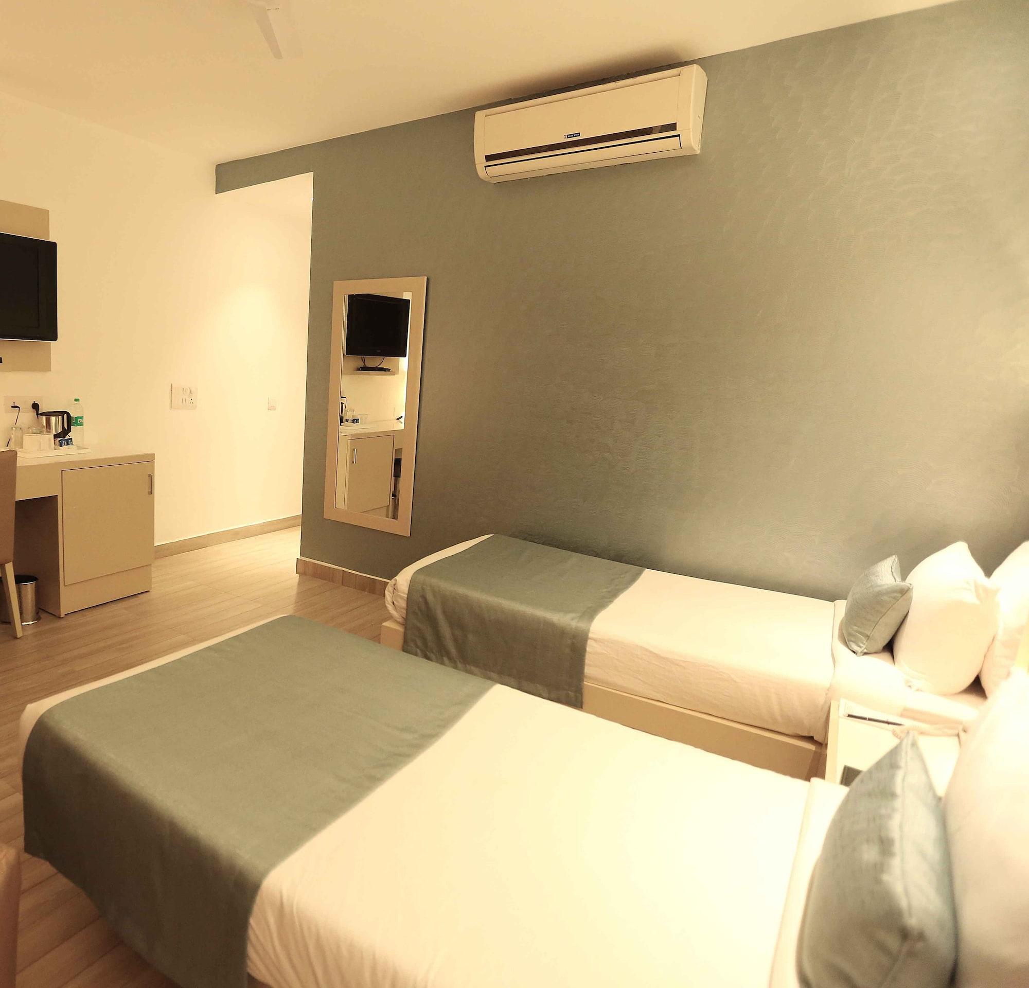 Hotel Shanti Palace West Patel Nagar Neu-Delhi Exterior foto