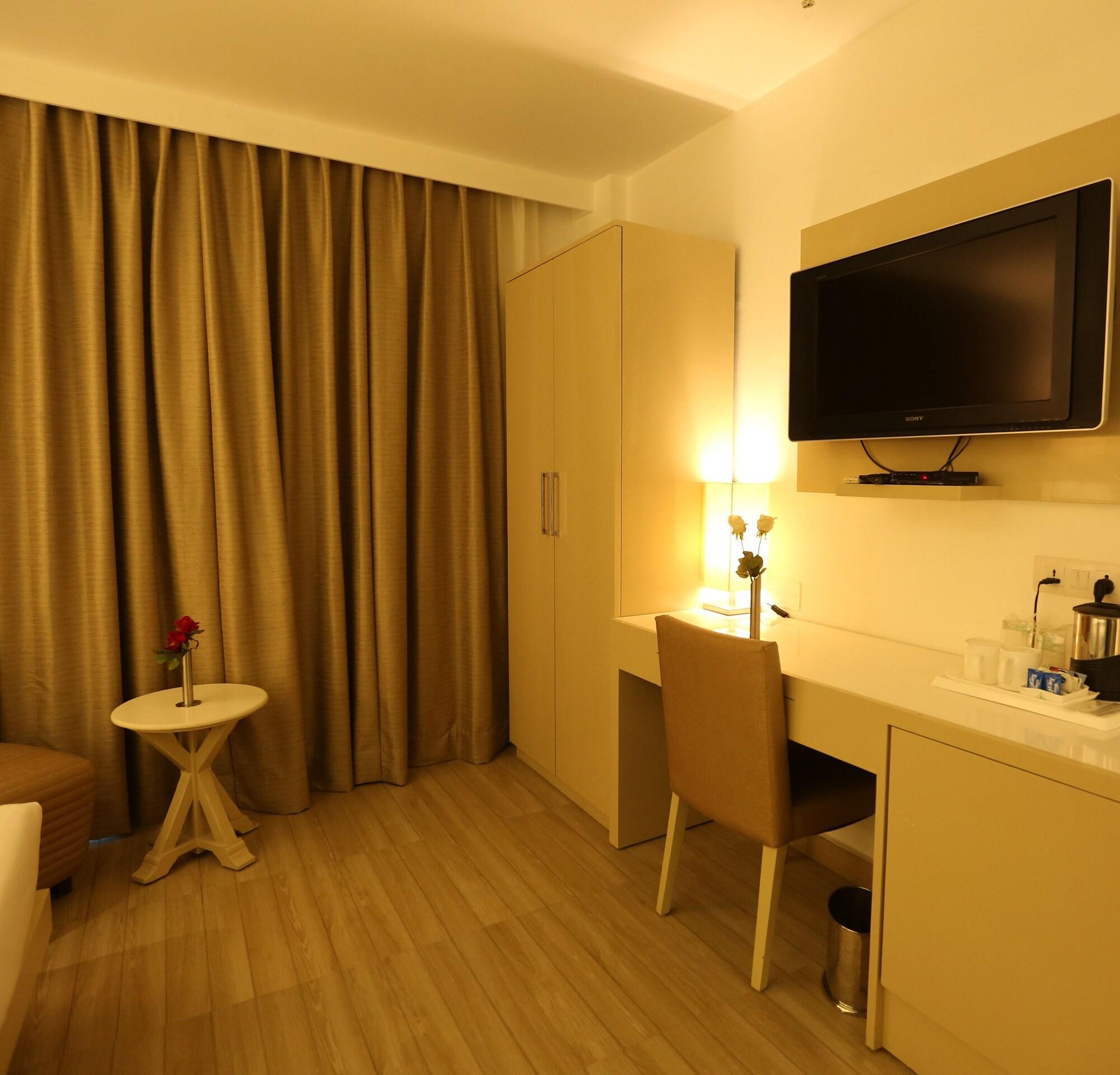 Hotel Shanti Palace West Patel Nagar Neu-Delhi Exterior foto