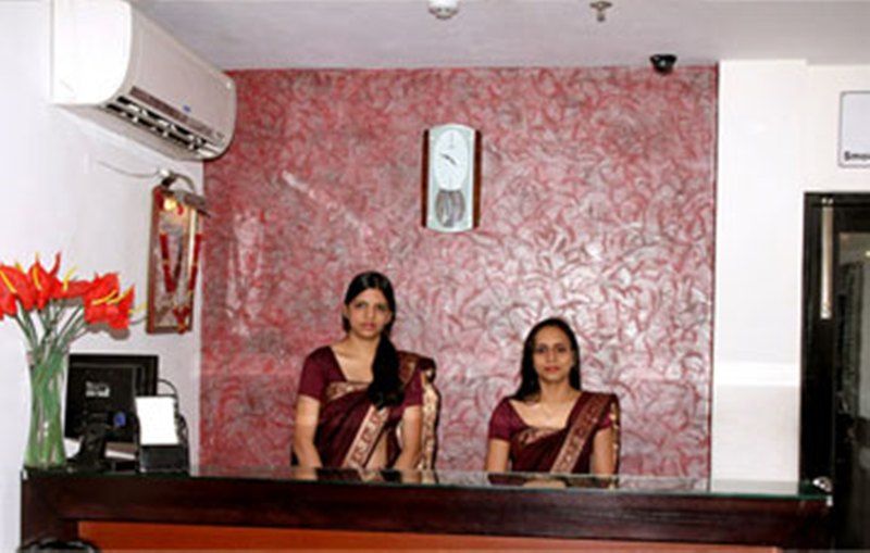 Hotel Shanti Palace West Patel Nagar Neu-Delhi Exterior foto