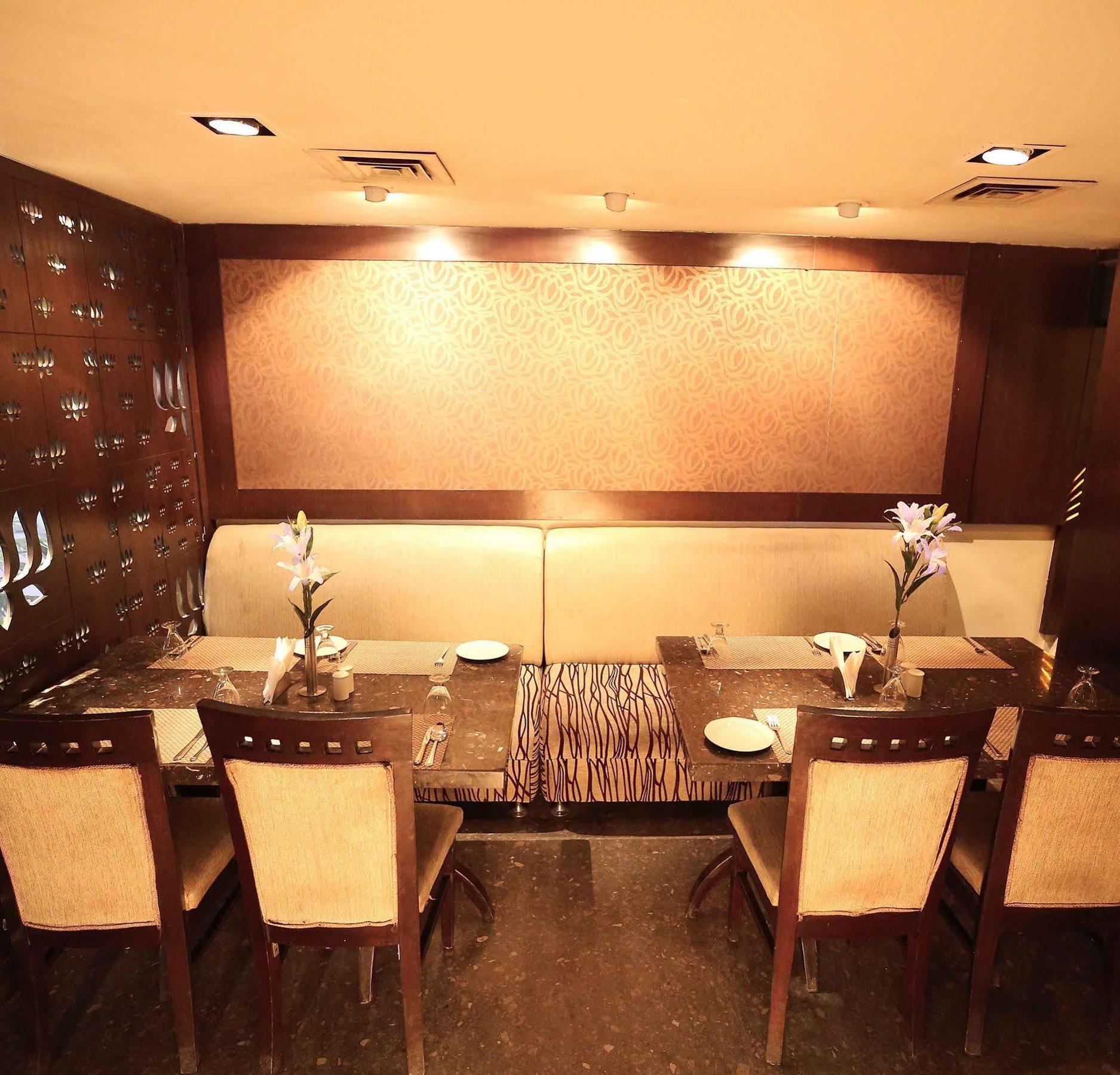 Hotel Shanti Palace West Patel Nagar Neu-Delhi Exterior foto