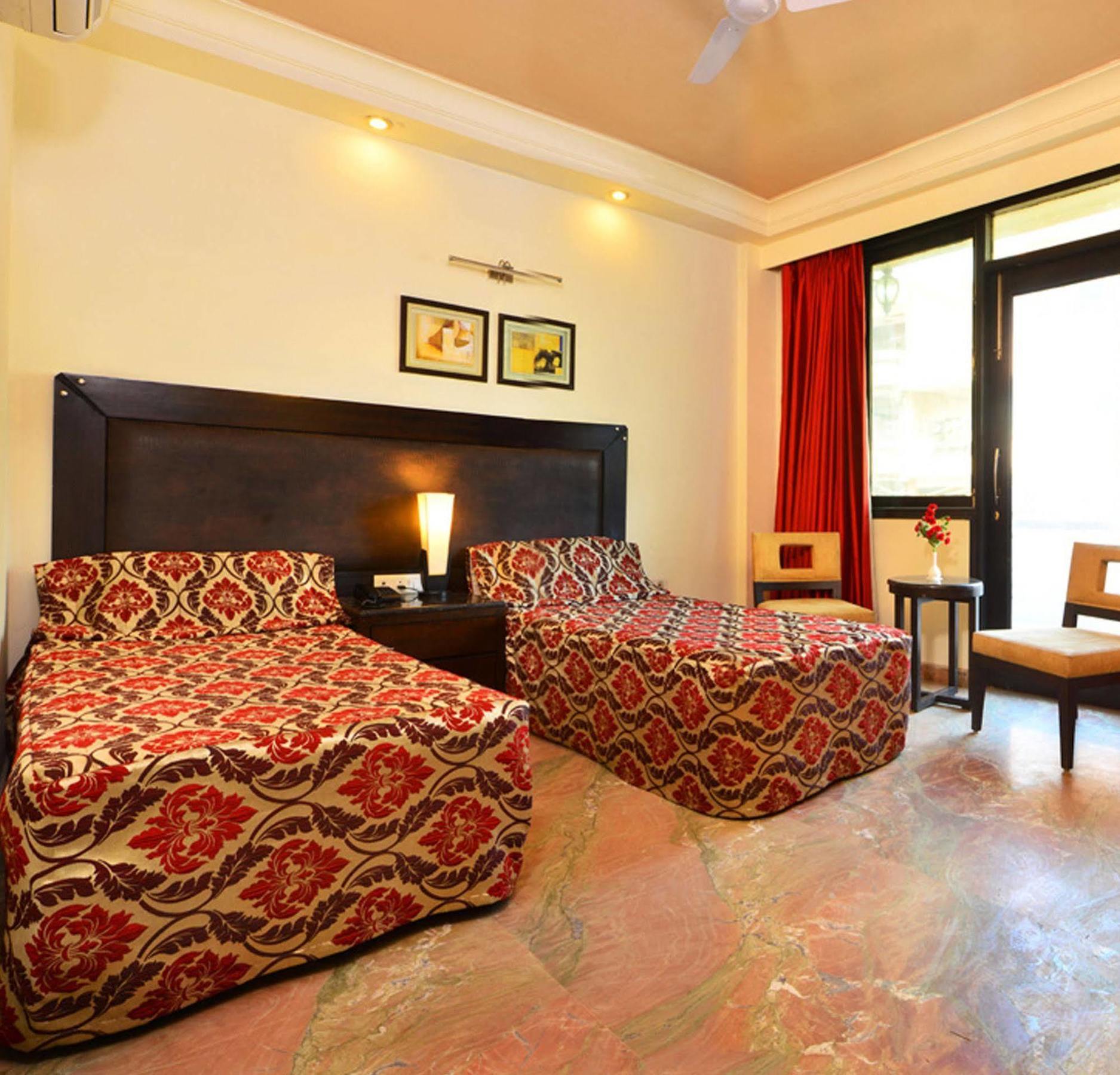 Hotel Shanti Palace West Patel Nagar Neu-Delhi Exterior foto